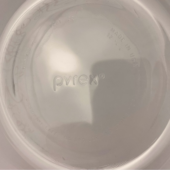 PYREX Halloween 1 Qt 950 ML Glass Bowl, Pumpkin Jack O Lantern, 6 In, No Lid - Picture 6 of 9